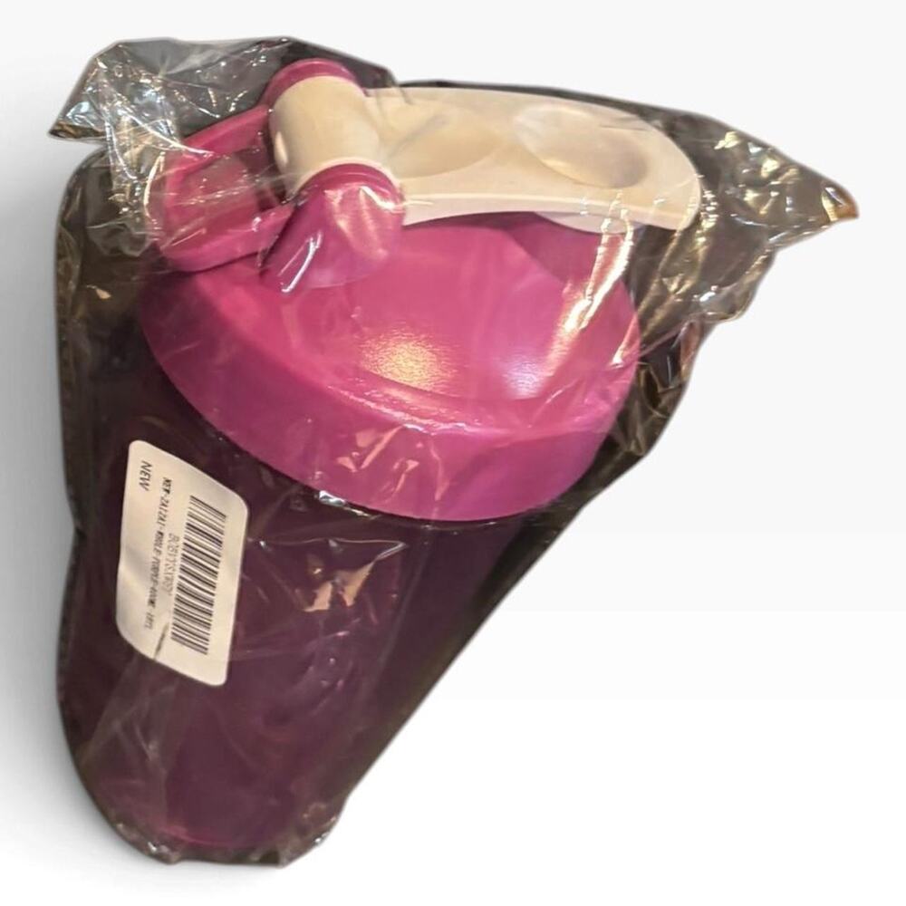 Purple Shaker Bottles Pink Lid Protein Drink Mixer Cups 2 Pack